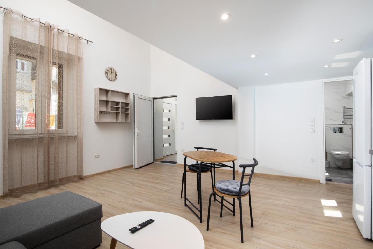 Centar City Pula Apartments Exterior photo