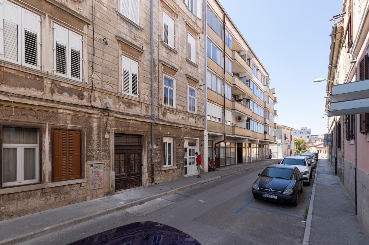 Centar City Pula Apartments Exterior photo